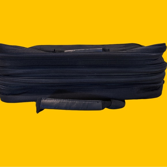 Lucas luggage briefcase / computer bag - Picture 9 of 10